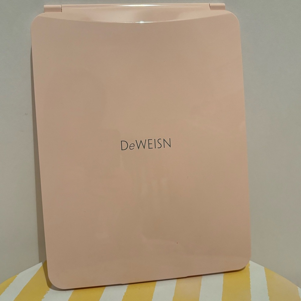 Deweisn Folding Travel Rechargeable LED Makeup Mirror NIB - Picture 7 of 10